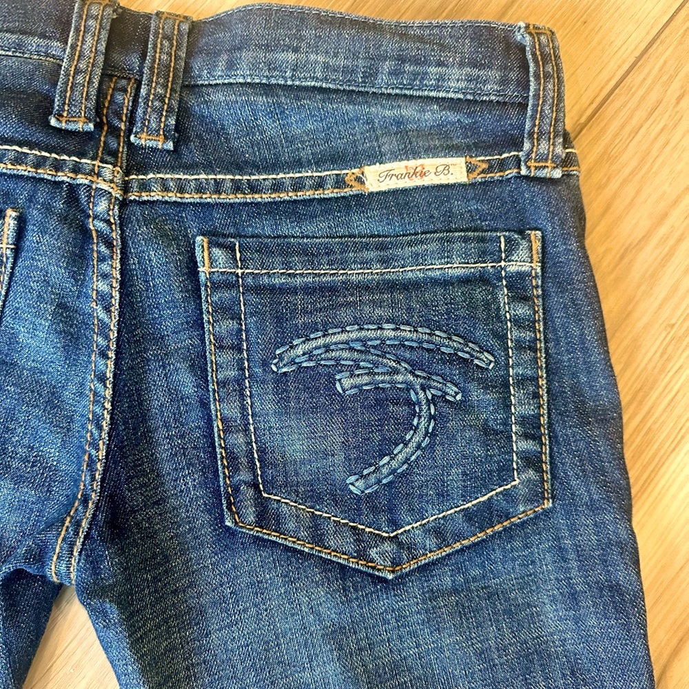 Y2K FRANKIE B ULTRA LOW CAPRI CUFFED JEANS - Picture 2 of 11